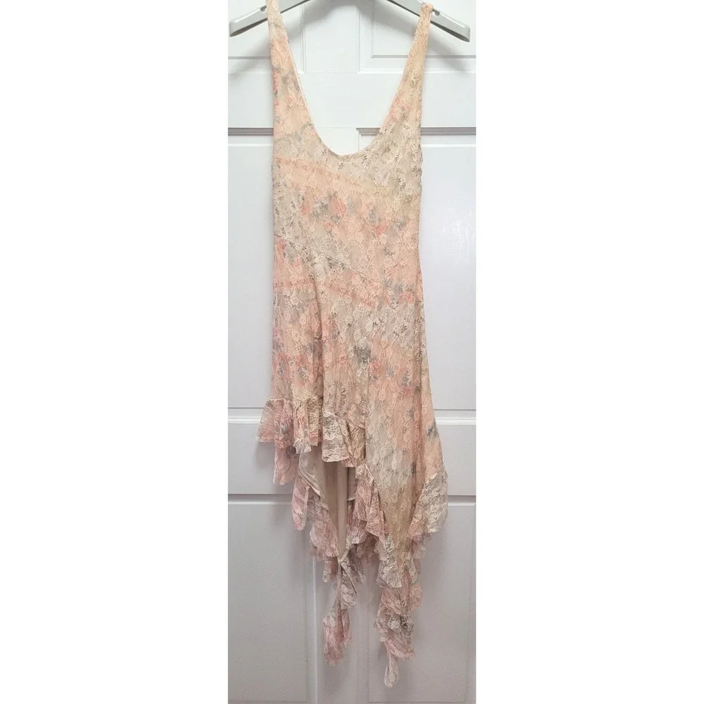 Kimchi Blue Asymetrical Handkerchief Hem Lace Boho Slip Dress - Peach - XS - Picture 1 of 5